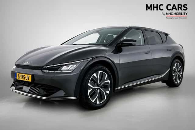 Kia EV6 (2023) thumbnail 1