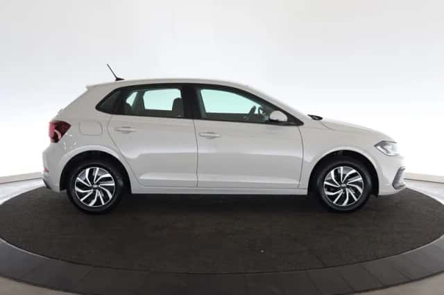 Volkswagen Polo (2023) thumbnail 5