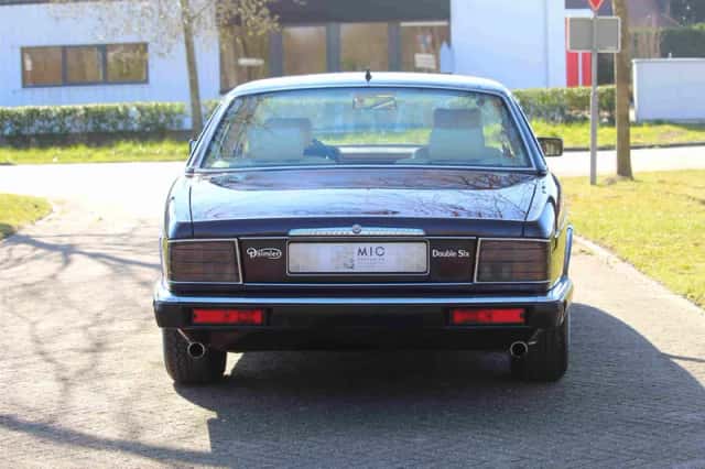 Daimler Double Six (1993) thumbnail 5