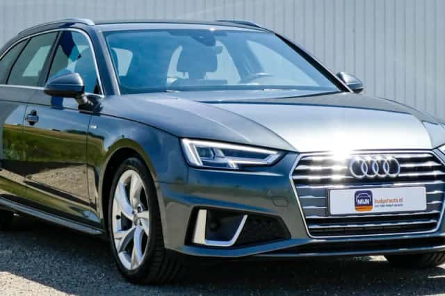 Audi A4 (2019) thumbnail 4