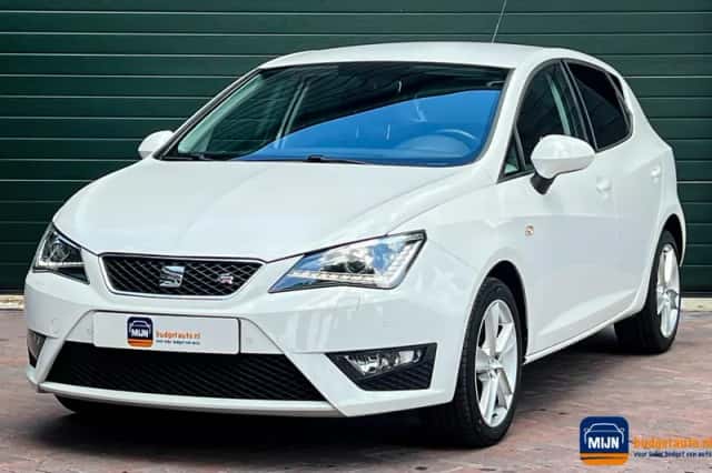 SEAT Ibiza (2016) thumbnail 1