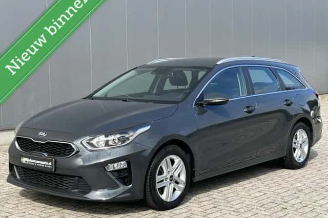 Kia Ceed (2021) thumbnail 1
