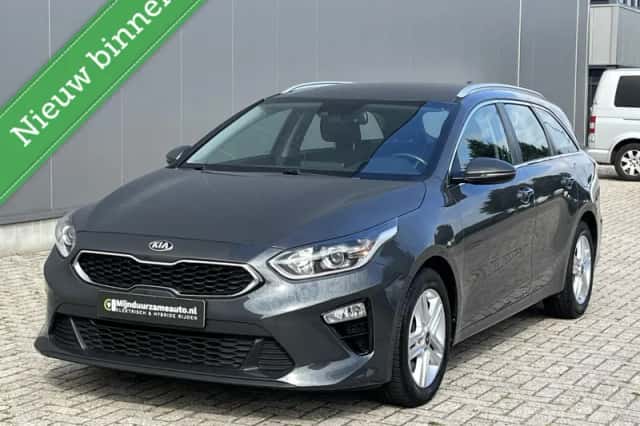 Kia Ceed (2021) thumbnail 2