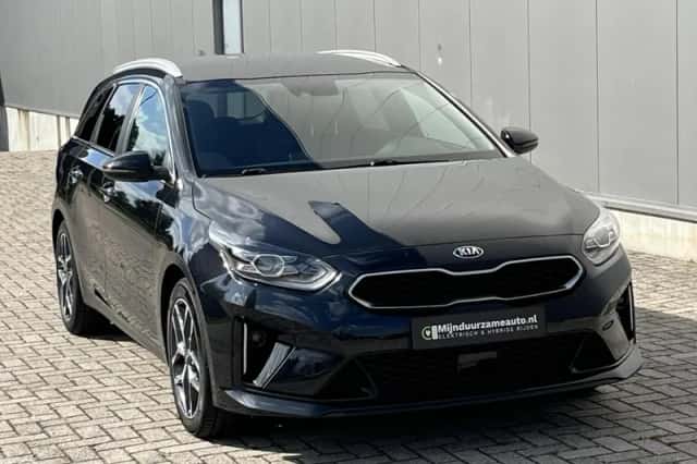 Kia Ceed (2021) thumbnail 4