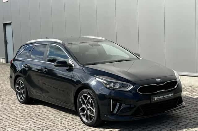 Kia Ceed (2021) thumbnail 5