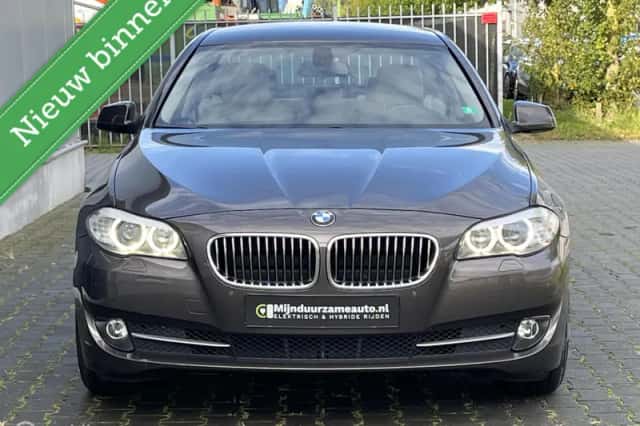 BMW 5-Serie (2011) thumbnail 3