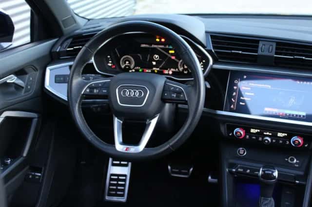 Audi Q3 (2022) thumbnail 6