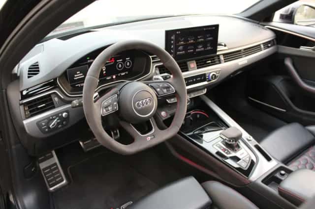 Audi RS 4 (2020) thumbnail 6