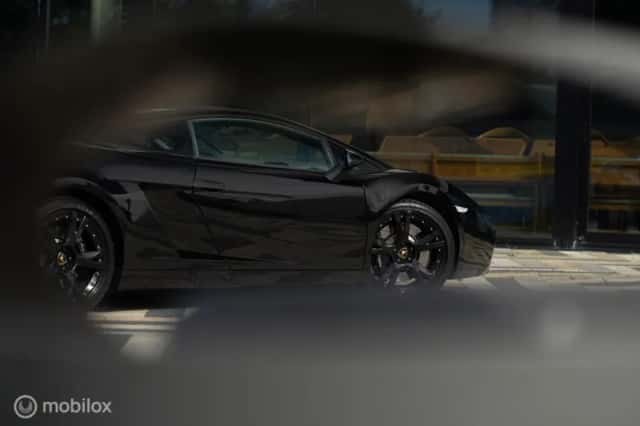 Lamborghini Gallardo (2006) thumbnail 4