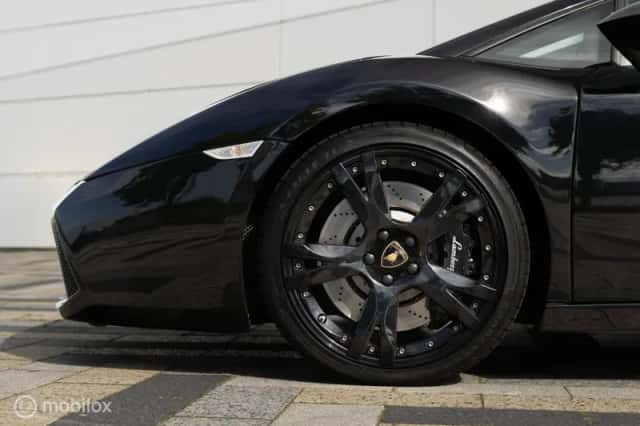 Lamborghini Gallardo (2006) thumbnail 5