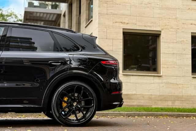 Porsche Cayenne (2019) thumbnail 5