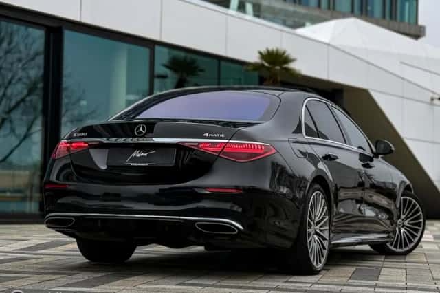 Mercedes-Benz S-Klasse (2022) thumbnail 2