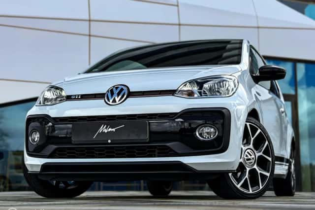 Volkswagen Up! (2019) thumbnail 4