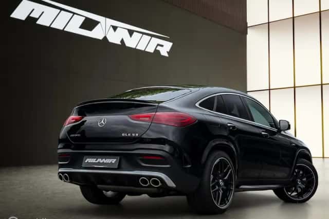 Mercedes-Benz GLE (2024) thumbnail 2
