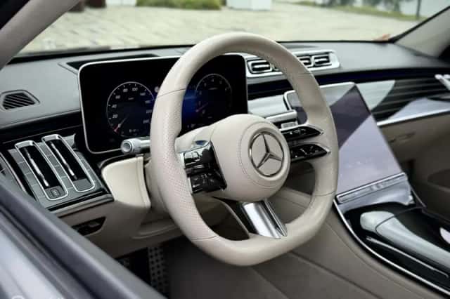 Mercedes-Benz S-Klasse (2021) thumbnail 3