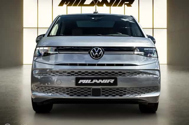 Volkswagen Multivan (2022) thumbnail 3