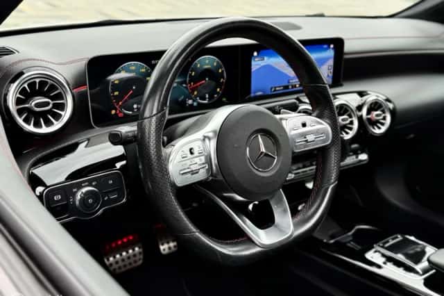 Mercedes-Benz CLA-Klasse (2011) thumbnail 3