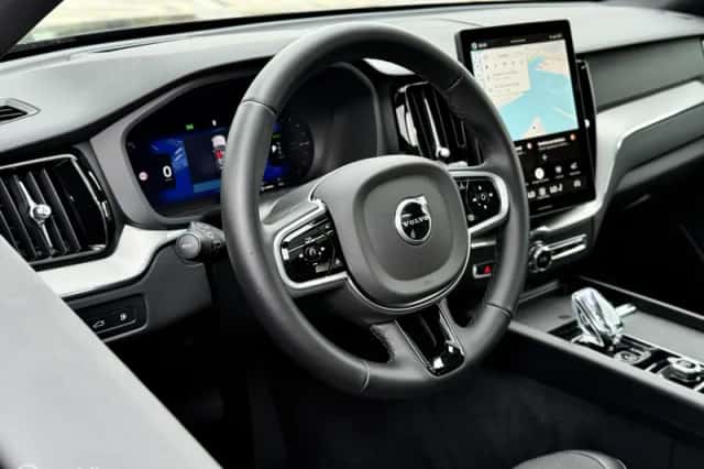Volvo XC60 (2026) thumbnail 3