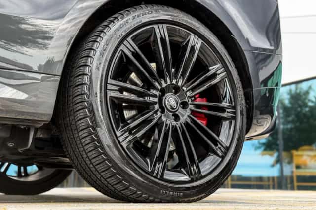 Land Rover Range Rover Sport (2024) thumbnail 5