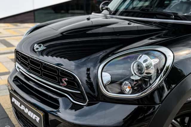 MINI Countryman (2016) thumbnail 5