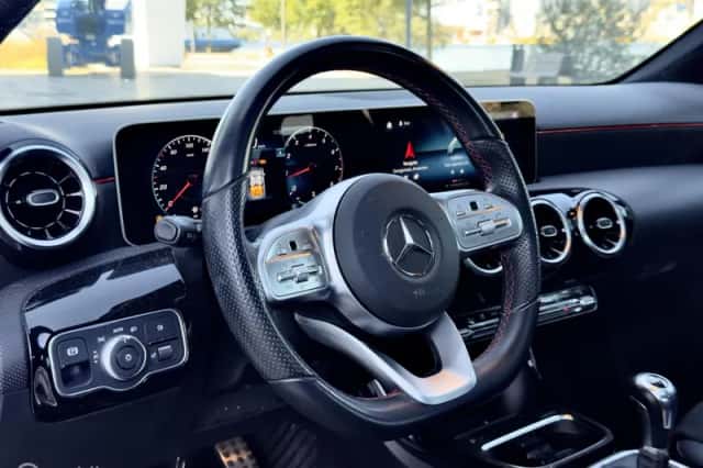 Mercedes-Benz A-Klasse (2018) thumbnail 3