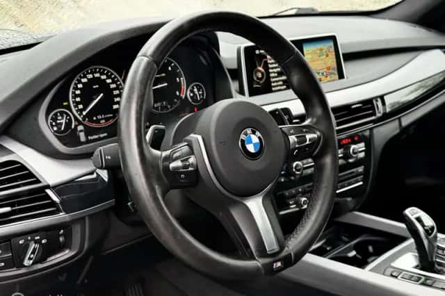 BMW X5 (2016) thumbnail 3