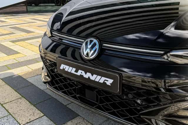 Volkswagen Golf (2024) thumbnail 5