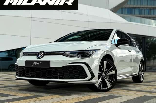 Volkswagen Golf (2021) thumbnail 1