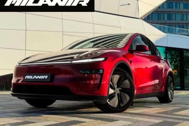Tesla Model Y (2025) thumbnail 1