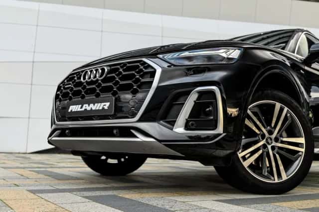 Audi Q5 (2021) thumbnail 2