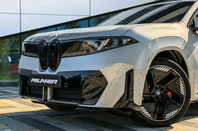 BMW iX3 (2026) thumbnail 2