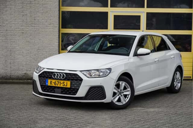 Audi A1 (2021) thumbnail 3
