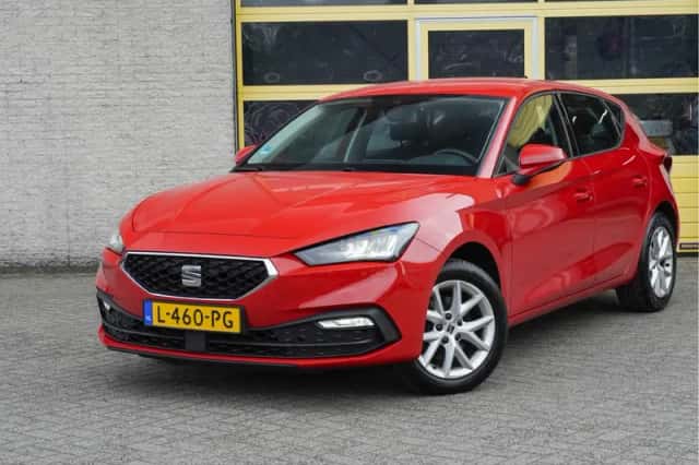 SEAT Leon (2021) thumbnail 3