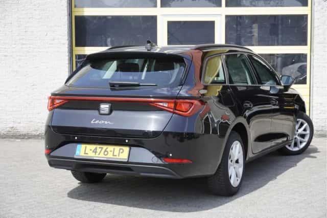 SEAT Leon Sportstourer (2021) thumbnail 4