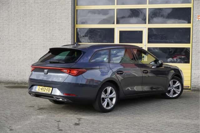 SEAT Leon Sportstourer (2021) thumbnail 6