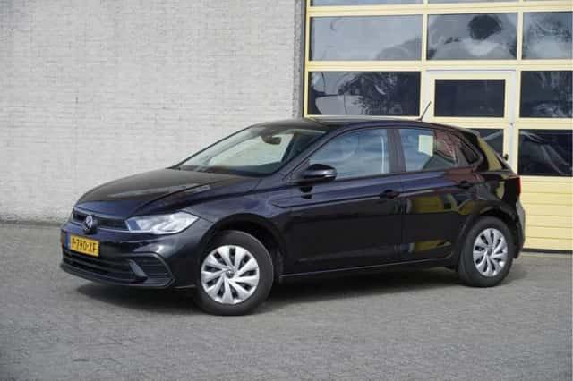 Volkswagen Polo (2022) thumbnail 2