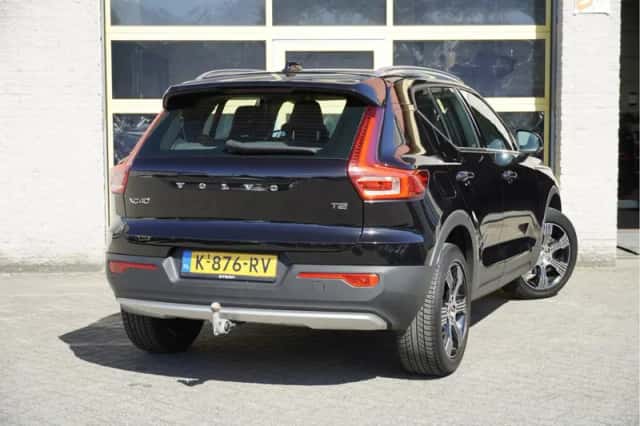 Volvo XC40 (2021) thumbnail 4