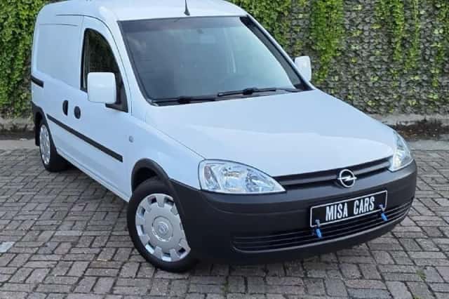Opel Combo (2008) thumbnail 3
