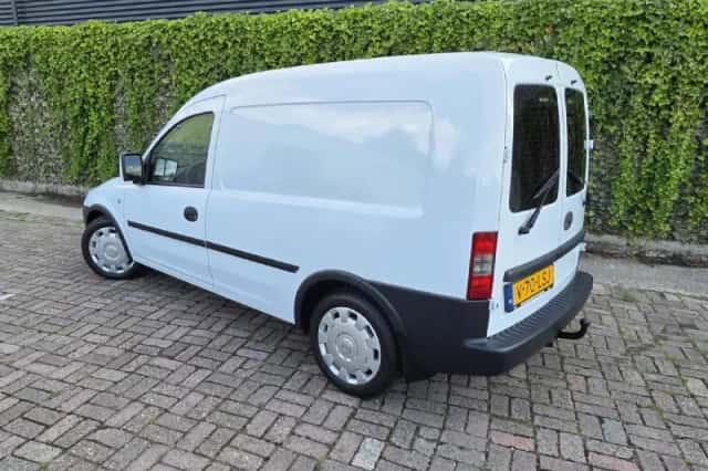 Opel Combo (2008) thumbnail 6