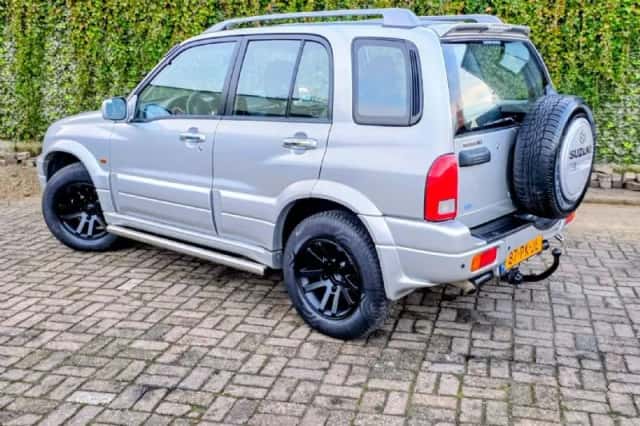 Suzuki Grand Vitara (2004) thumbnail 6