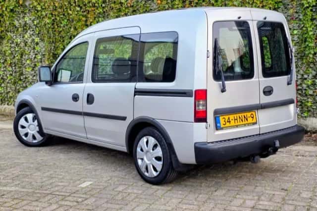 Opel Combo Tour (2009) thumbnail 5