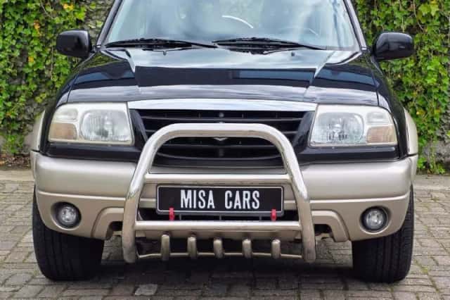 Suzuki Grand Vitara (2002) thumbnail 2