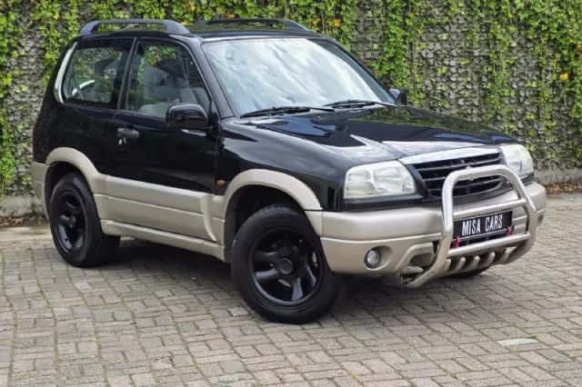 Suzuki Grand Vitara (2002) thumbnail 3