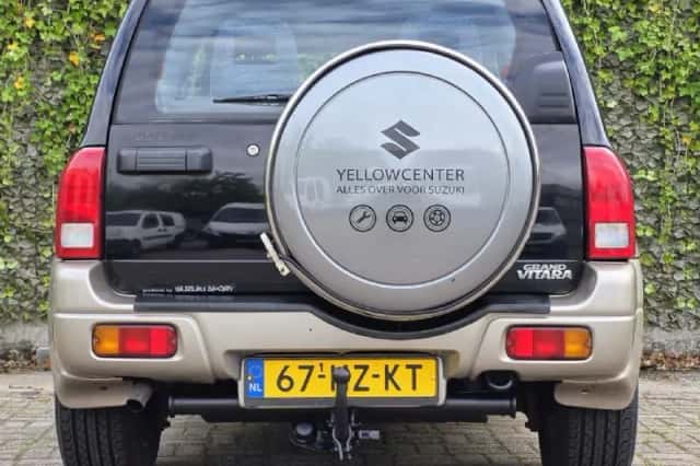 Suzuki Grand Vitara (2002) thumbnail 5