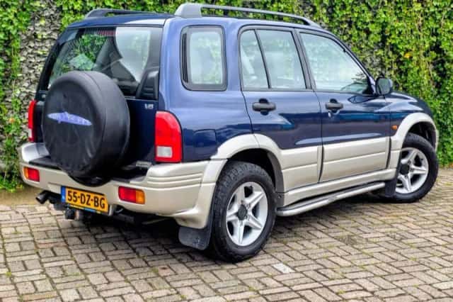 Suzuki Grand Vitara (2000) thumbnail 6