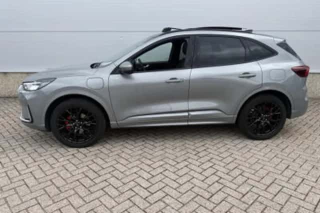 Ford Kuga (2026) thumbnail 4