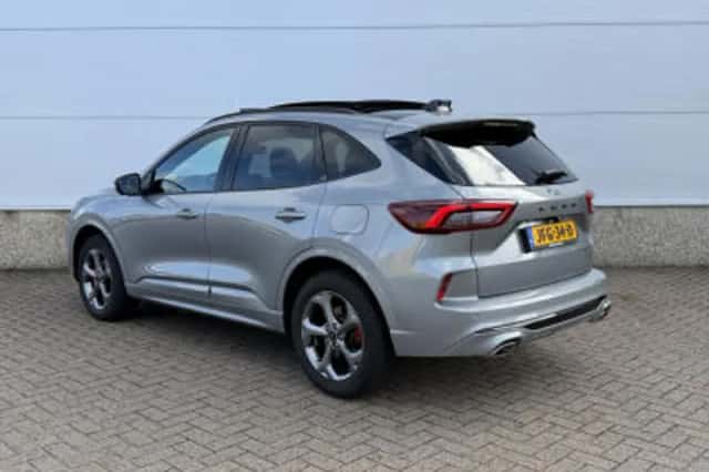 Ford Kuga (2025) thumbnail 4