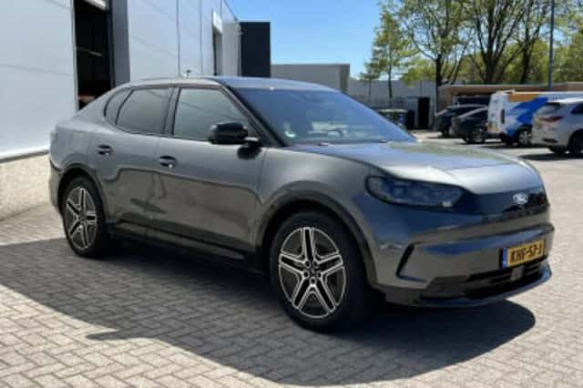 Ford Capri (2024) thumbnail 3