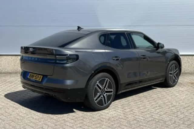 Ford Capri (2024) thumbnail 5