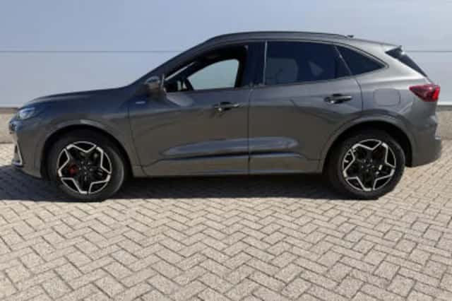 Ford Kuga (2025) thumbnail 5